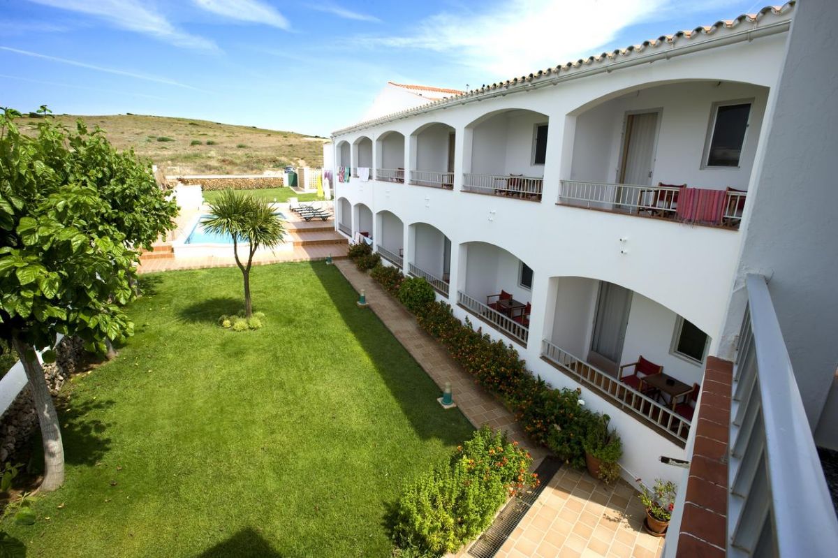 https://newex.headwater.com/holiday-hotels/?HolidayID=153&HotelID=189&HolidayName=Spain+%2D+Balearic+Islands-Spain+%2D+Balearic+Islands+%2D+Menorca+%2D+Around+the+Coast-&HotelName=Menorca+trek">Menorca trek